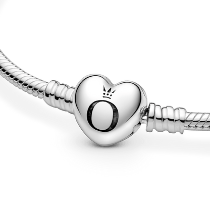 Brazalete Cadena de Serpiente con Broche de Corazón