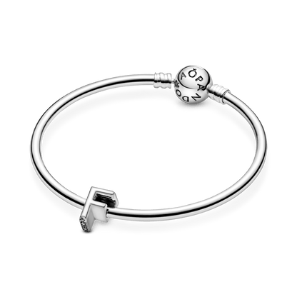 Charm del alfabeto letra F