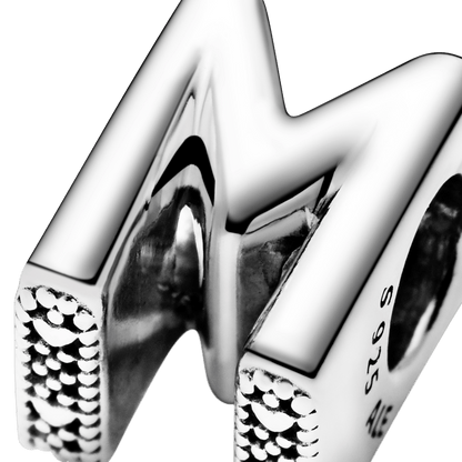 Charm del alfabeto letra M
